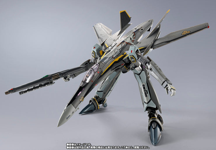 Dx Chogokin VF-25S Armored Messiah Valkrie (Ozma Lee Use) Revival Ver