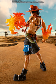 SHF Portgas.D.Ace Flame Fist