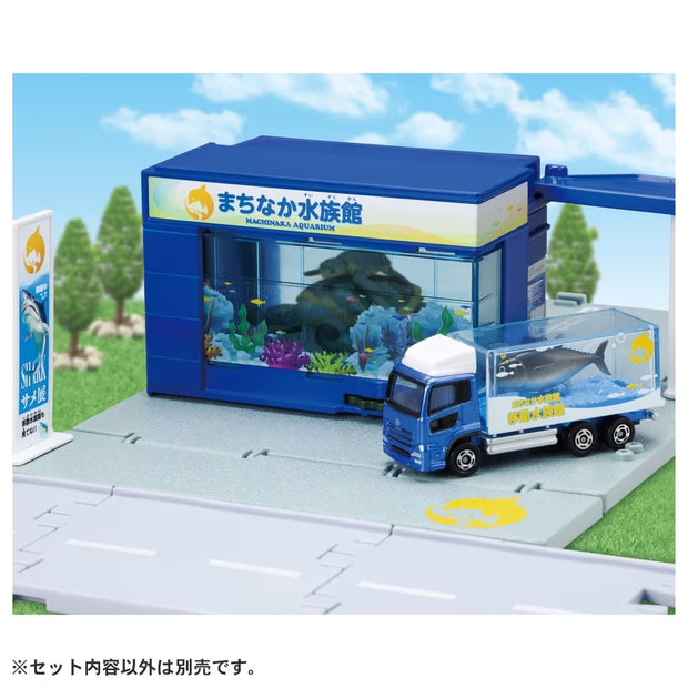 Tomica Town Aquarium (with Die-Cast Car)