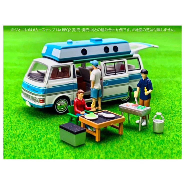 Tomy Tec LV-N312A Nissan Caravan Camper White/Sky Blue 1973