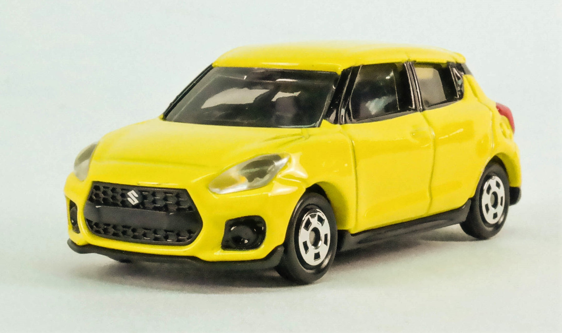 Tomica cheap swift sport